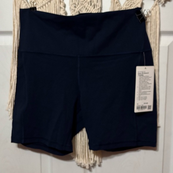 lululemon athletica Pants - Lululemon Align Short 6"